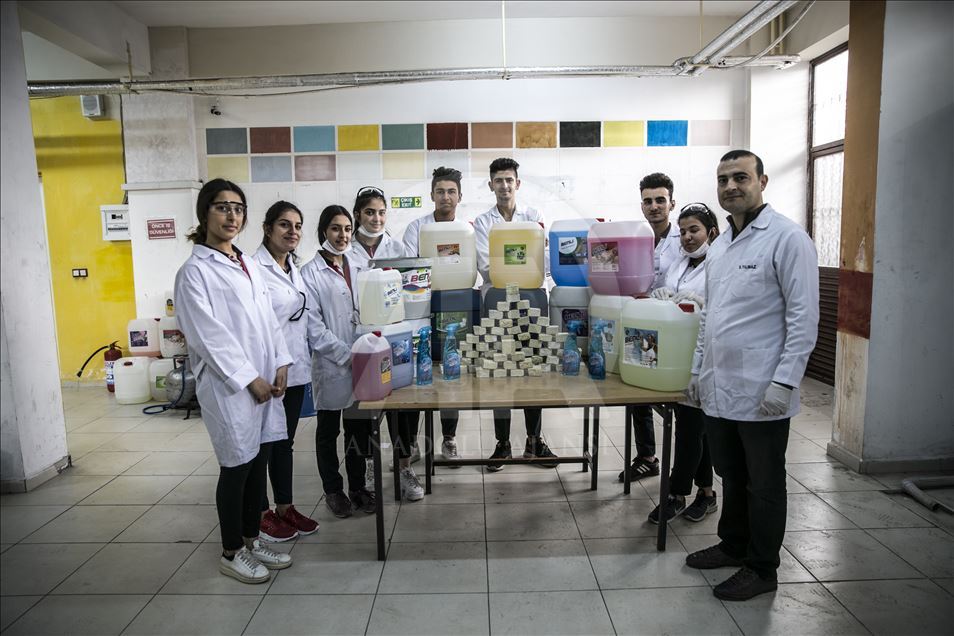 Lisenin bodrumunda deterjan üretip 470 bin liralık ciroya imza attılar