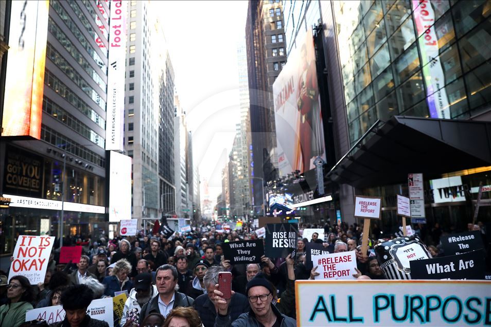 درخواست معترضان در نیویورک برای انتشار گزارش مولر
