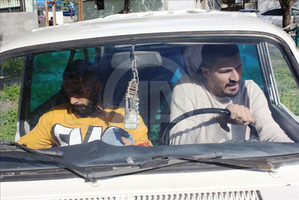 Düğünü için 1978 model otomobili limuzine dönüştürdü