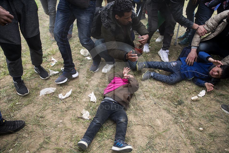 Migrantët në Greqi sërish protesta