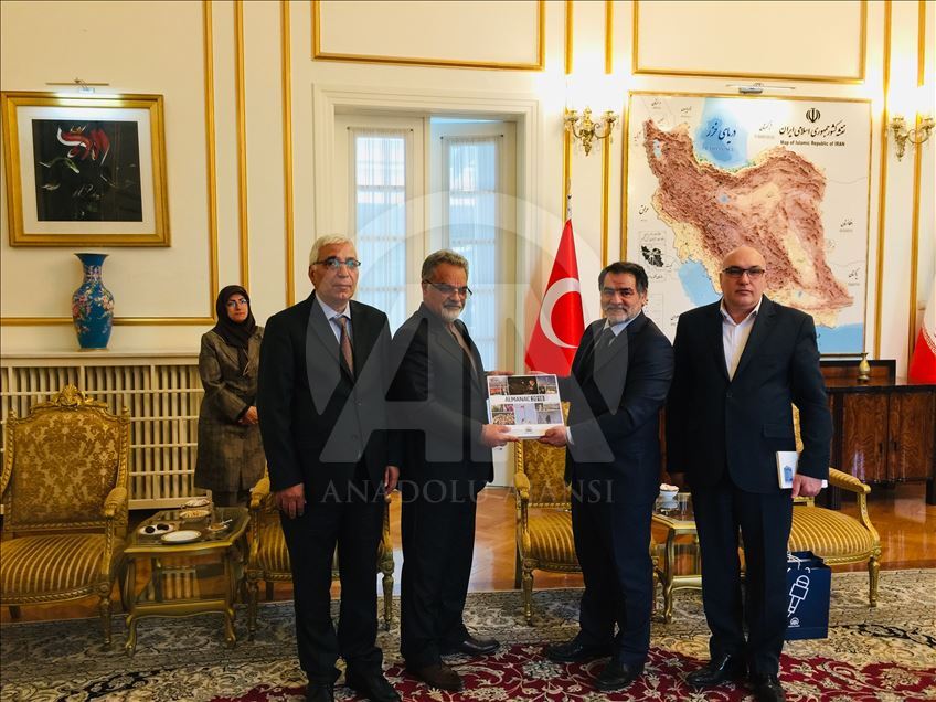 دیدار هیئت خبرگزاری آناتولی تركيه با سفیر ايران در آنکارا