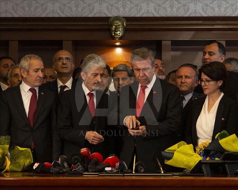 Ankara Büyükşehir Belediye Başkanı seçilen Mansur Yavaş görevi devraldı