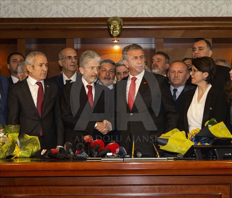 Ankara Büyükşehir Belediye Başkanı seçilen Mansur Yavaş görevi devraldı