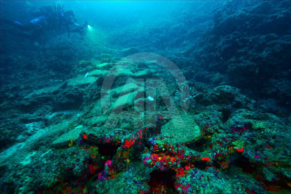 3,600 years old submerged ship discovered in Antalya