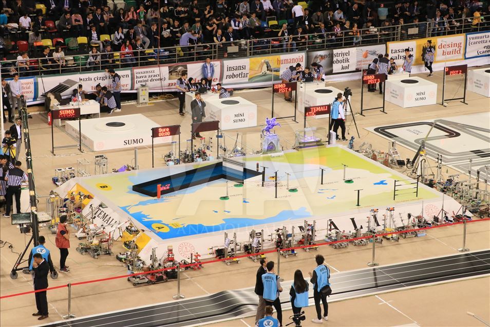 "13. Uluslararası MEB Robot Yarışması" Samsun'da başladı