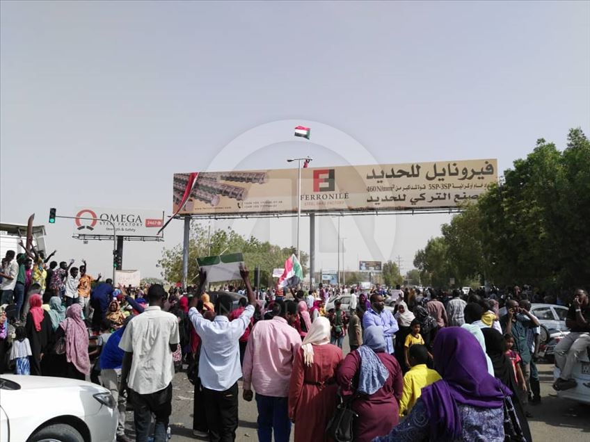 Sudan'da askeri hareketlilik