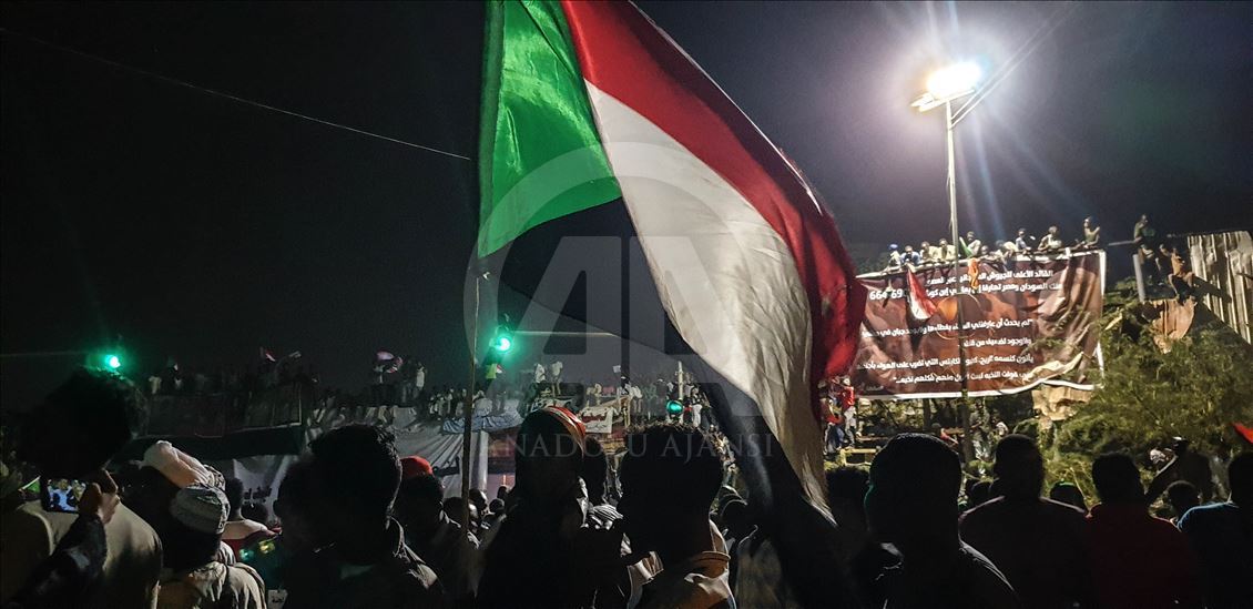 Sudanese celebrate resignation of military council chief