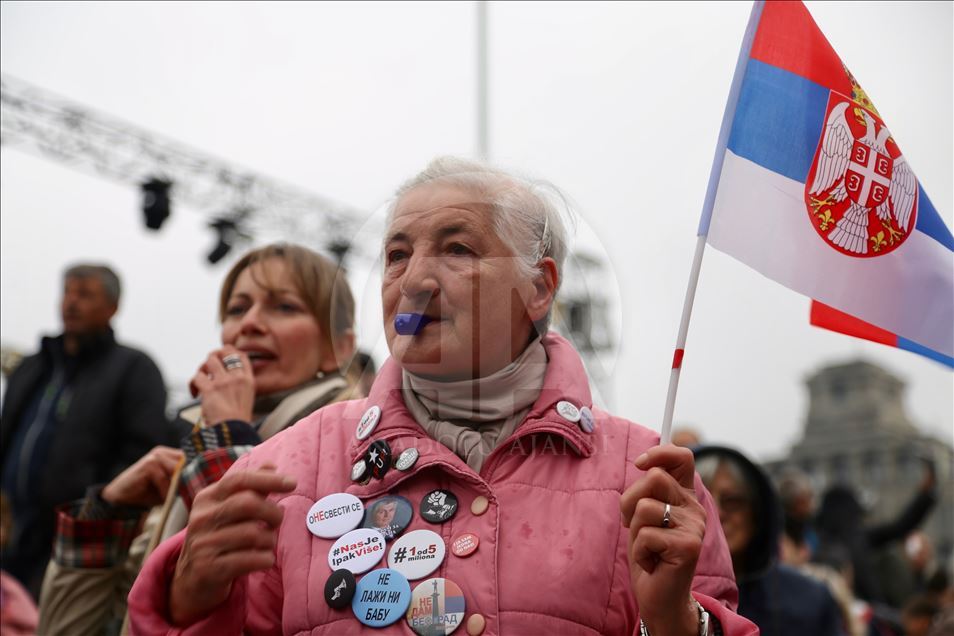 Sırbistan'da muhalefet protestosu
 