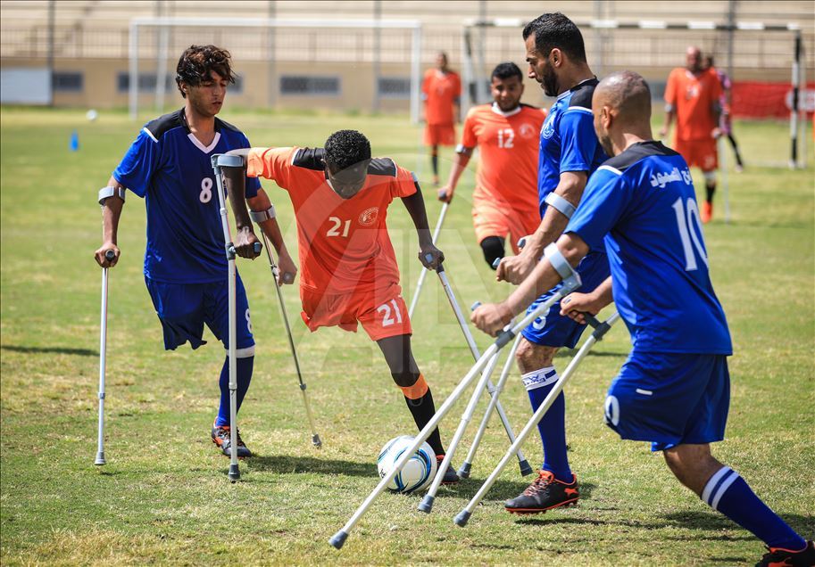 El primer partido de equipos de fútbol de amputados en Gaza