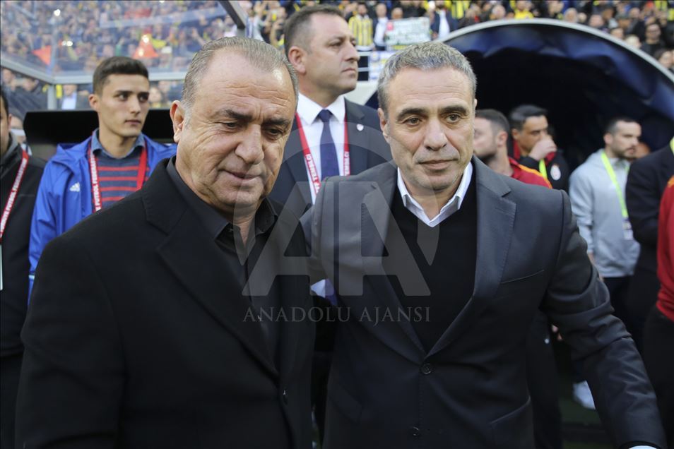 Fenerbahce vs Galatasaray : Turkish Super Lig