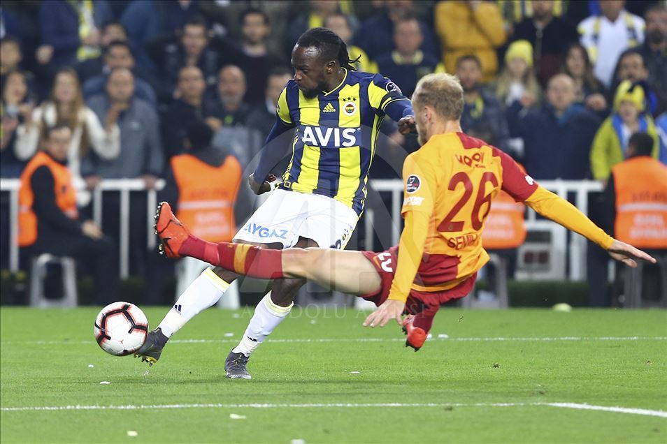 Fenerbahce vs Galatasaray : Turkish Super Lig