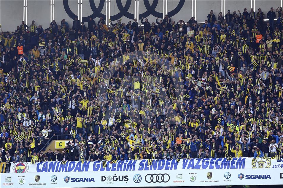 Fenerbahce vs Galatasaray : Turkish Super Lig