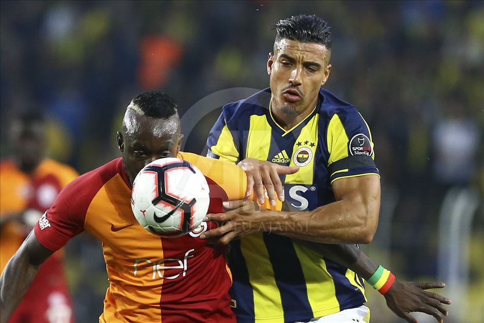 Fenerbahce vs Galatasaray : Turkish Super Lig