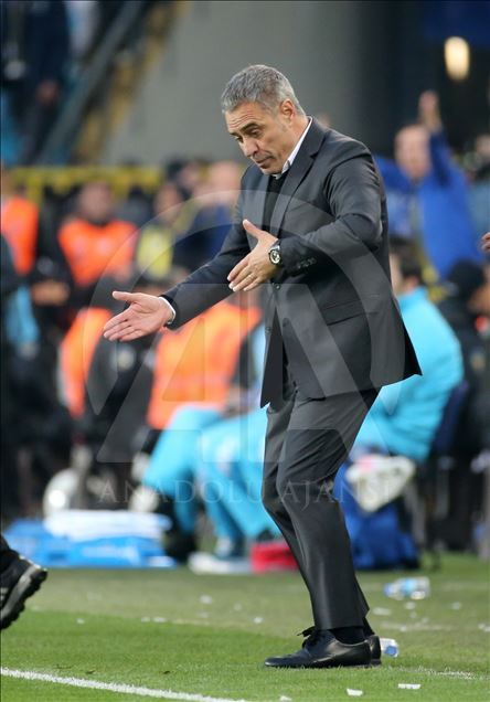 Fenerbahce vs Galatasaray : Turkish Super Lig