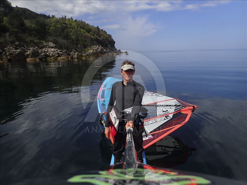 Norwegian surfer goes on a world tour with windsurf