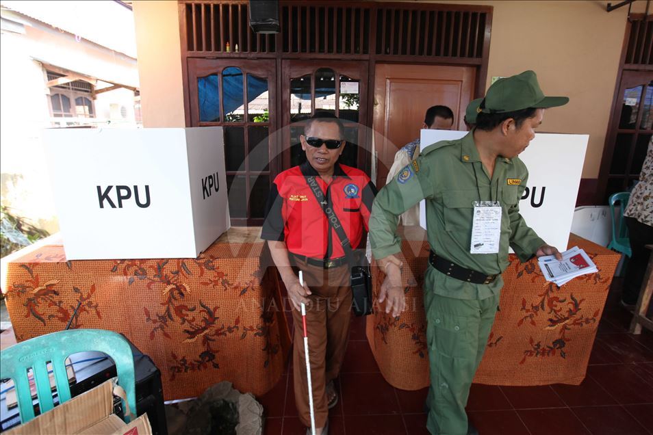 TPS khusus untuk tuna netra di Palembang