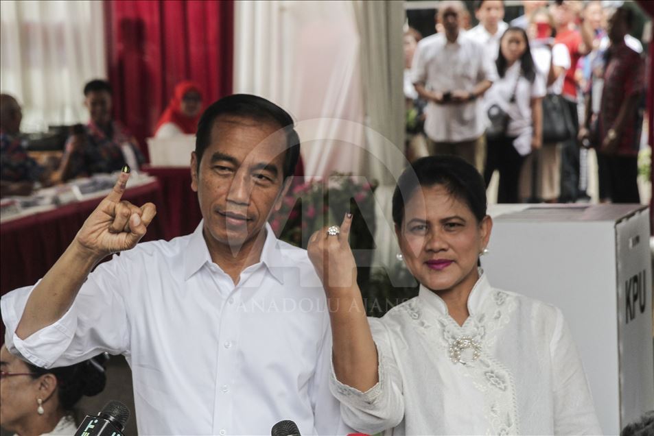 Presiden Jokowi dan Irana berikan suara dalam pemilu 2019