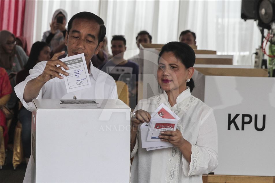 Presiden Jokowi dan Irana berikan suara dalam pemilu 2019