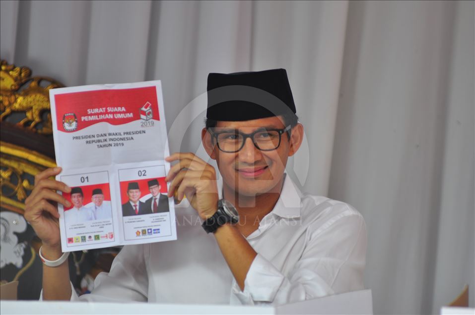 Calon presiden Sandiaga Uno berikan suara 