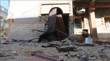AA xhiron dëmet e sulmit në Tripoli