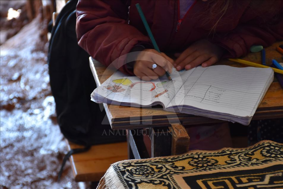 Perjuangan anak Suriah bersekolah di tengah kesulitan