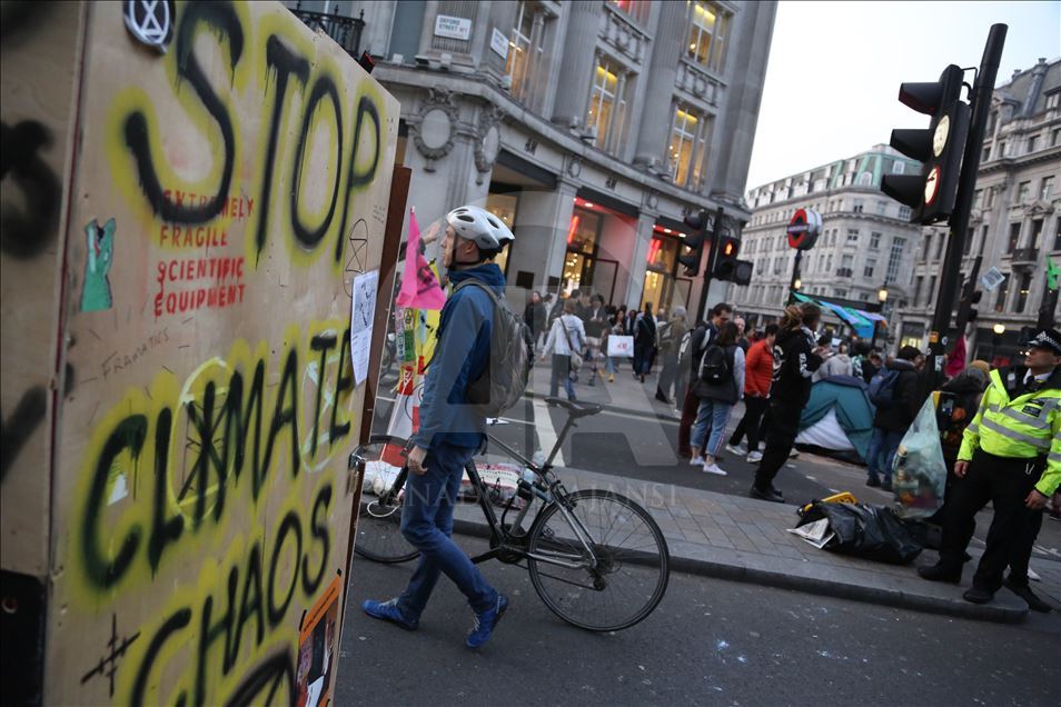 Extinction Rebellion protests continue on the third day in London