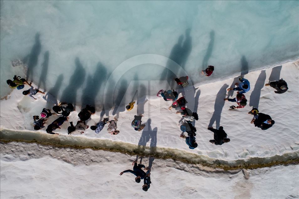 15 thousands people visited Pamukkale in three hours