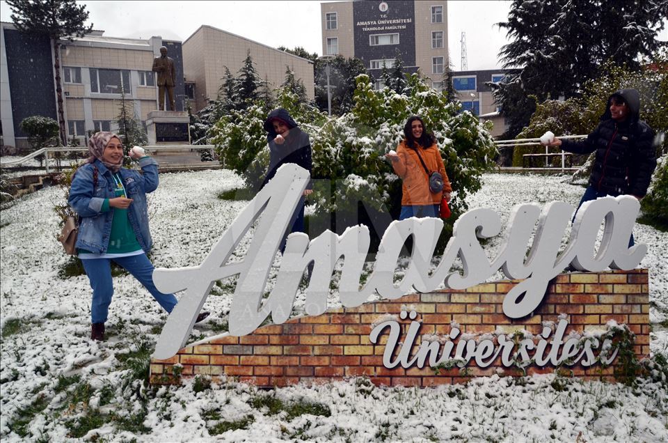 Amasya'da kar yağışı