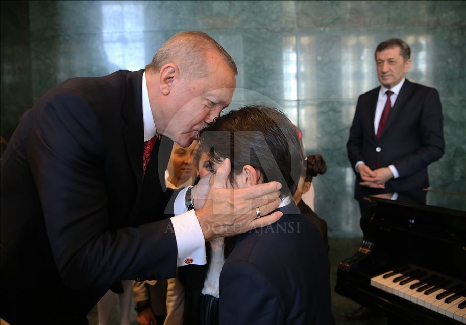 Cumhurbaşkanı Erdoğan çocukları kabul etti
