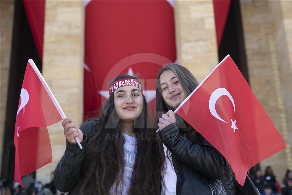 Turqia shënon Ditën e Sovranitetit Kombëtar dhe Fëmijëve