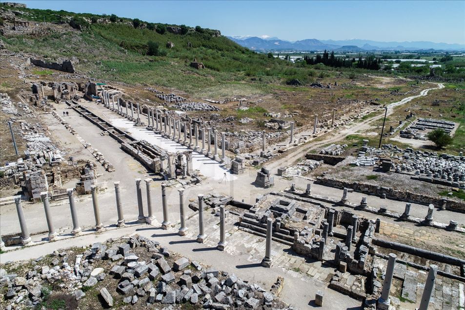 La antigua ciudad de Perge en Antalya