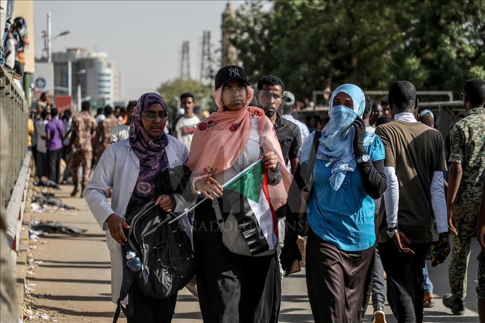 المعارضة السودانية تدعو للاحتشاد بساحة الاعتصام لمنع فضه
