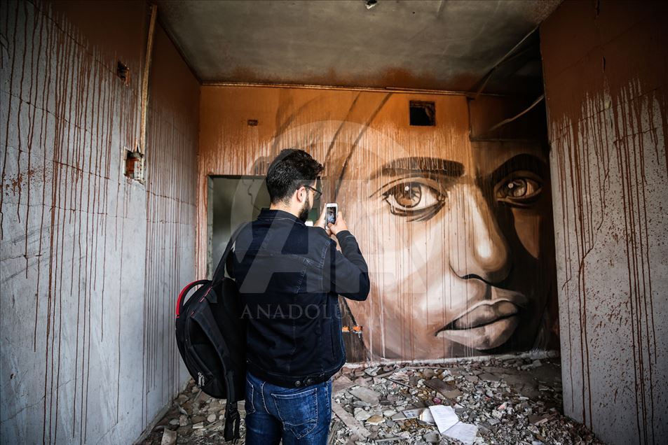 Exposición "Soñadores entre los escombros" en Gaza
