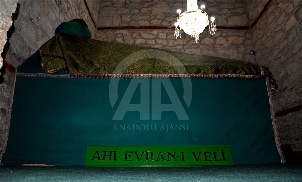 Ahi Evran Camisi ve Türbesi asırlara meydan okuyor