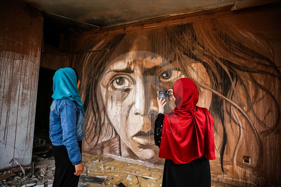 Exposición "Soñadores entre los escombros" en Gaza