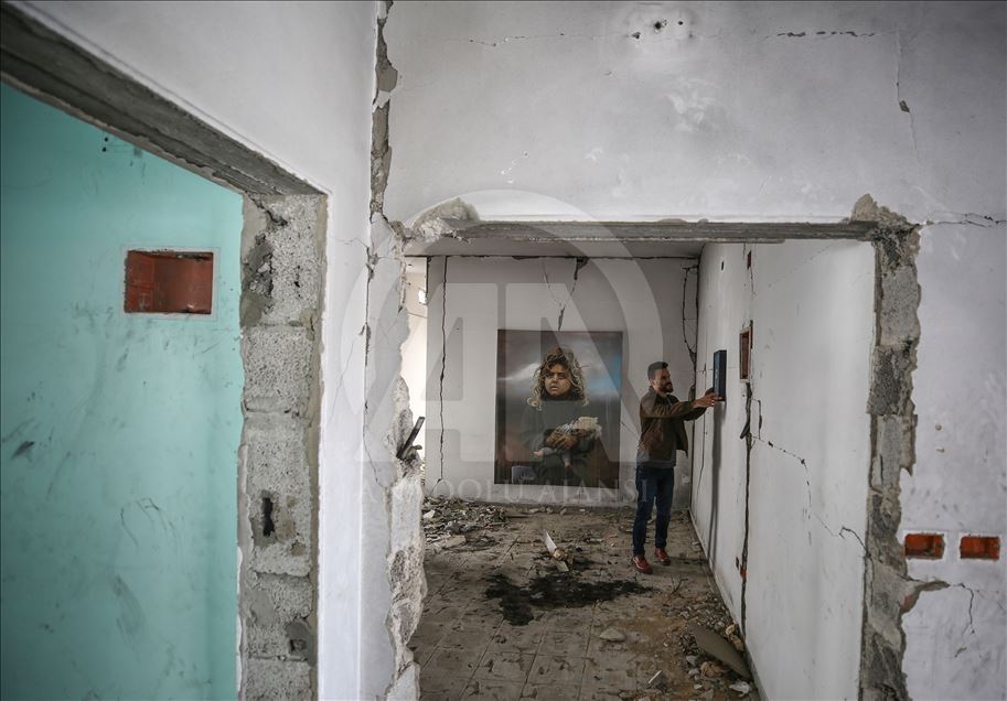 Ekspozitë e jashtëzakonshme në mesin e rrënojave në Gaza