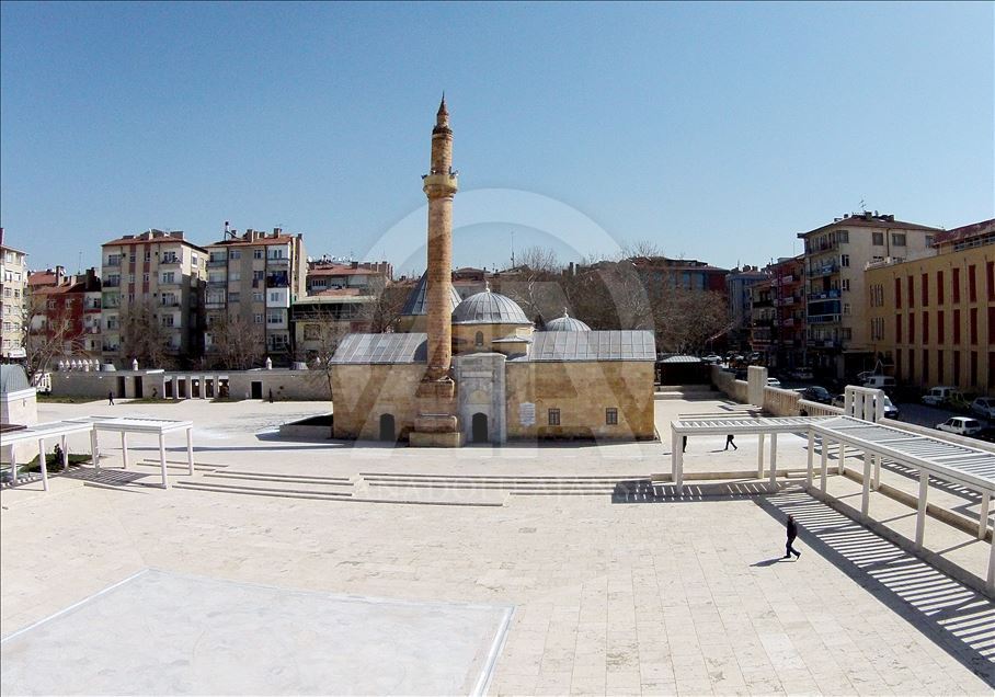 Ahi Evran Camisi ve Türbesi asırlara meydan okuyor