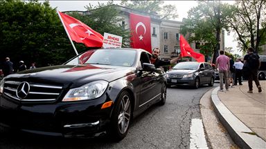 Washington'da yaşayan Türklerden Ermeni iddialarına karşı protesto