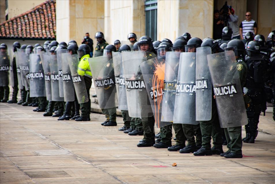 Enfrentamientos durante una huelga nacional en Colombia 