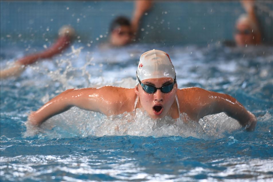 "Olimpiyatlarda yüzmeyi hedefliyorum"