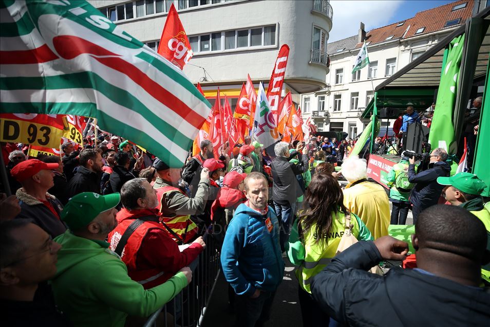 Brüksel'de işçilerden protesto 