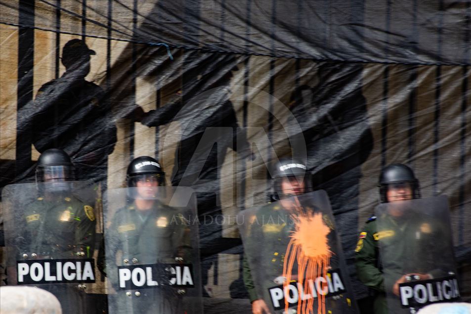 Enfrentamientos durante una huelga nacional en Colombia 