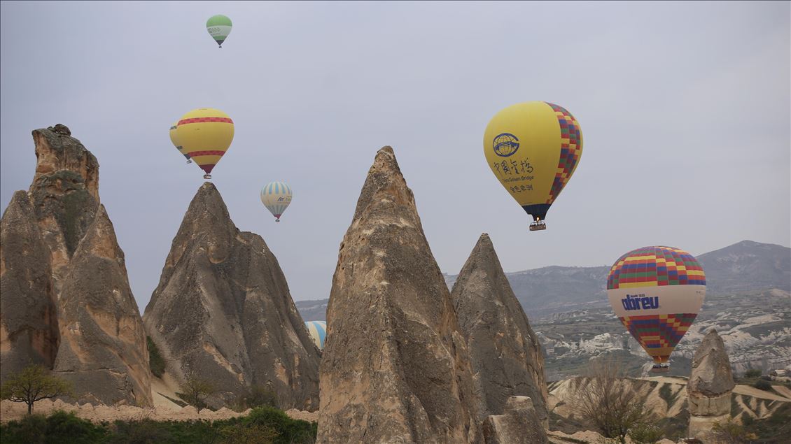 Balonlar, Kapadokya'ya masalsı bir güzellik katıyor