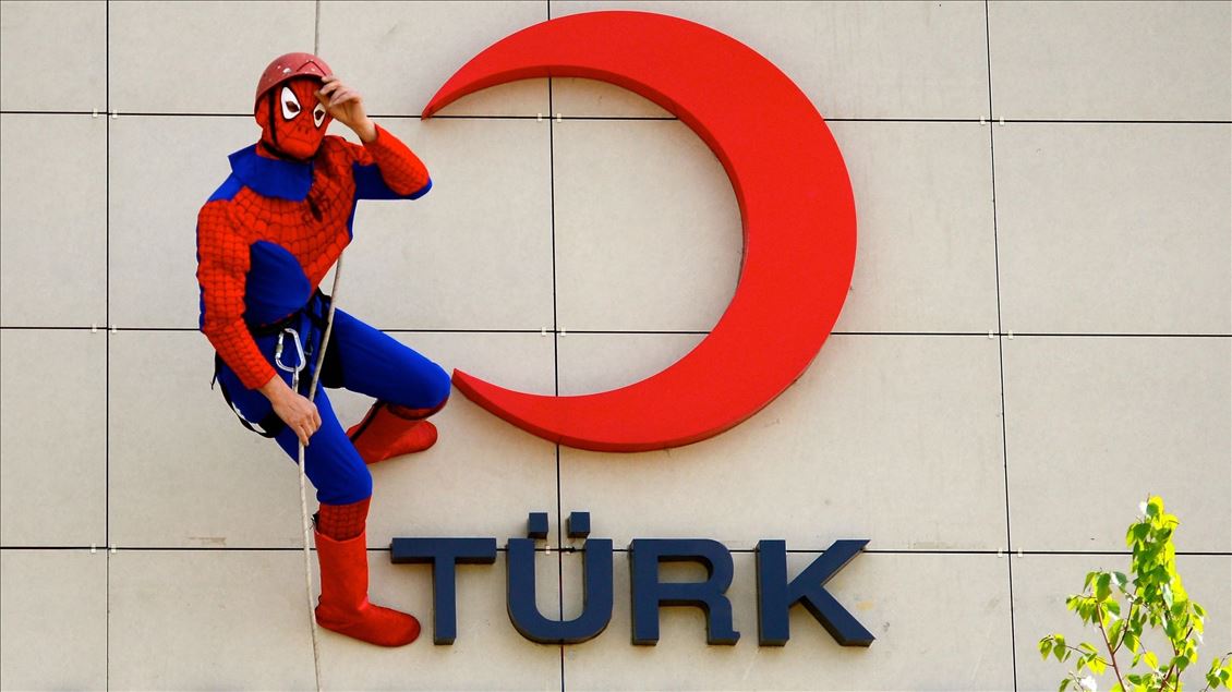 Turkish man in 'Spider-Man' costume donates blood