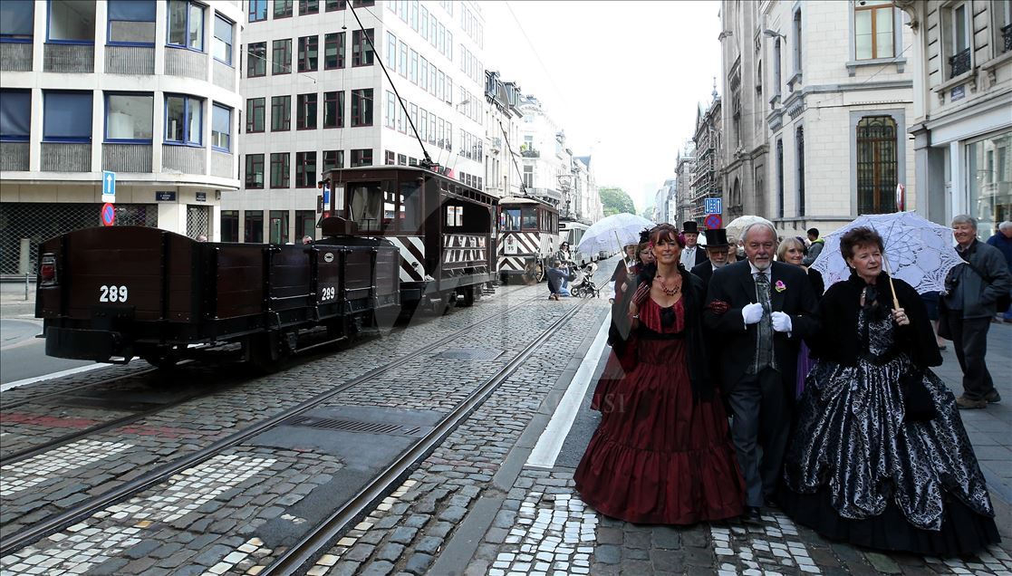 Bruksel, ekspozohen tramvajë të vjetër 150 vjet