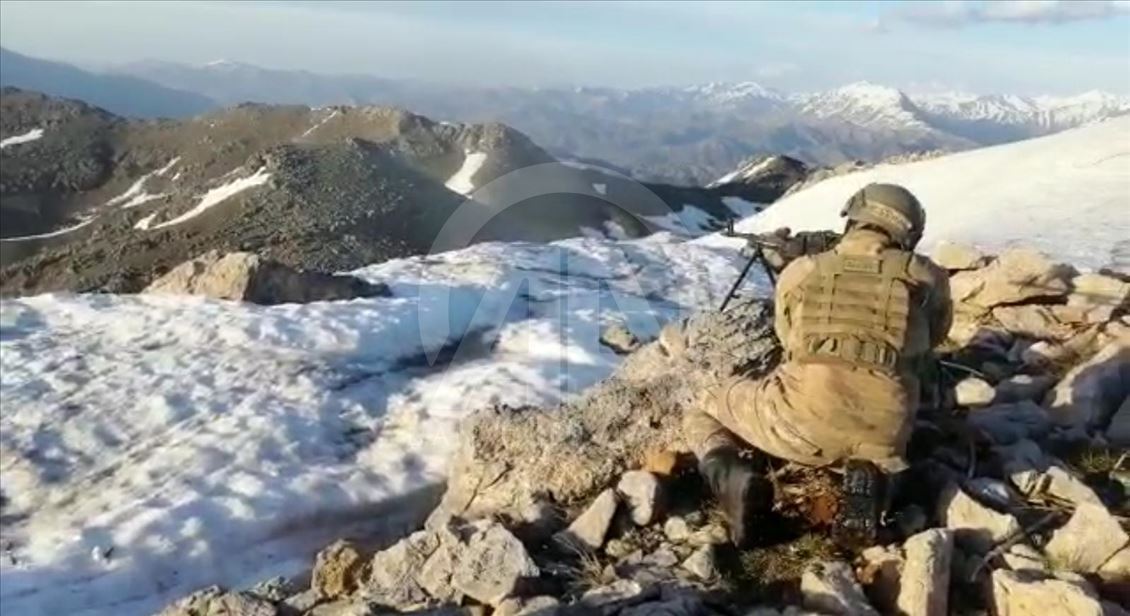 Siirt'te PKK'lı teröristlerin kullandığı sığınak imha edildi