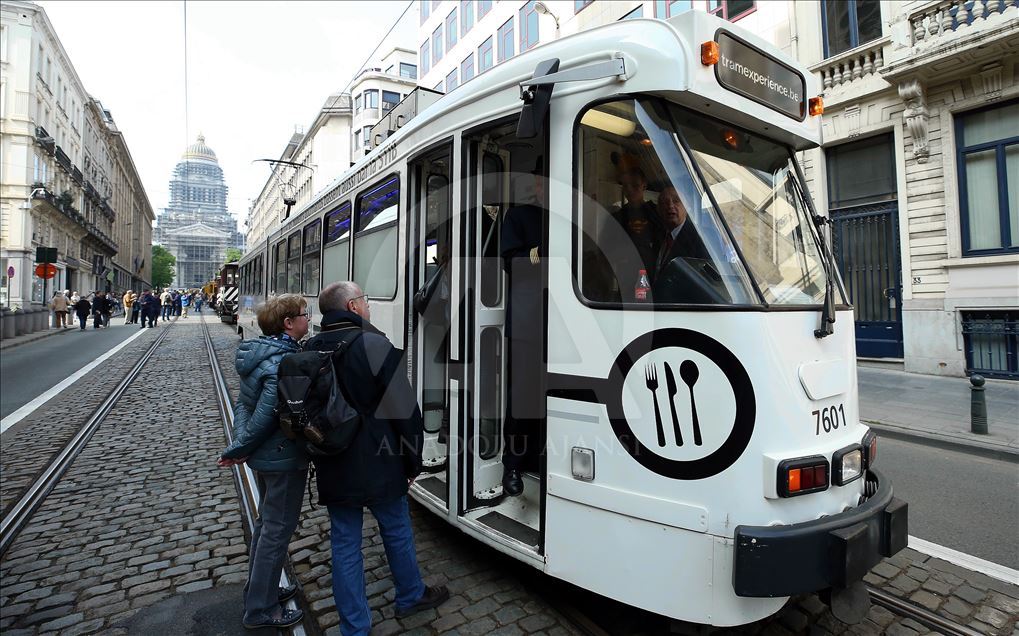 Bruksel, ekspozohen tramvajë të vjetër 150 vjet