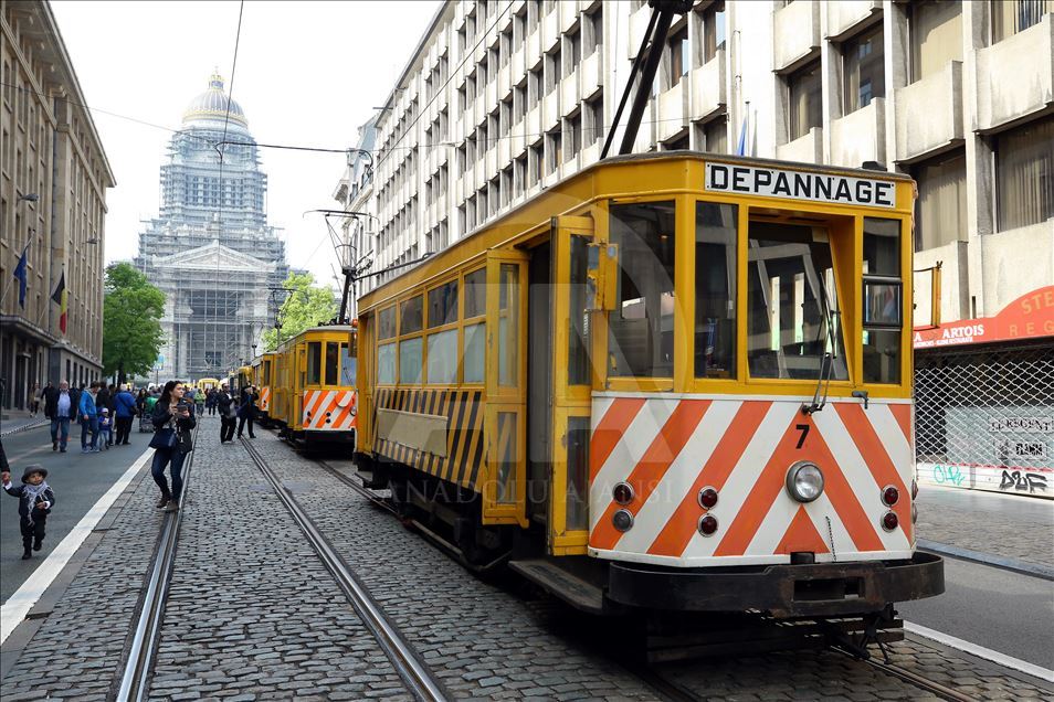 Bruksel, ekspozohen tramvajë të vjetër 150 vjet