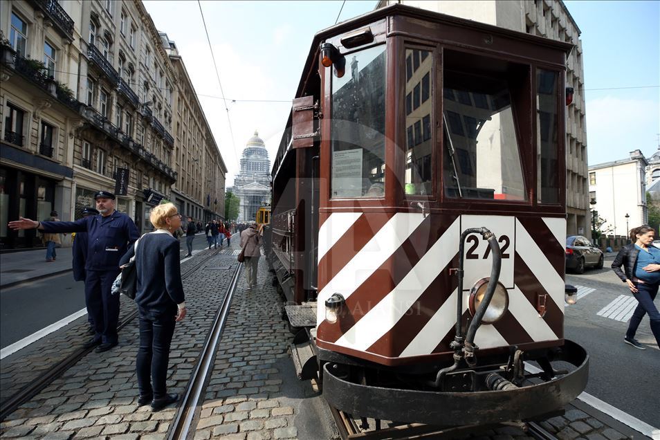 Bruksel, ekspozohen tramvajë të vjetër 150 vjet