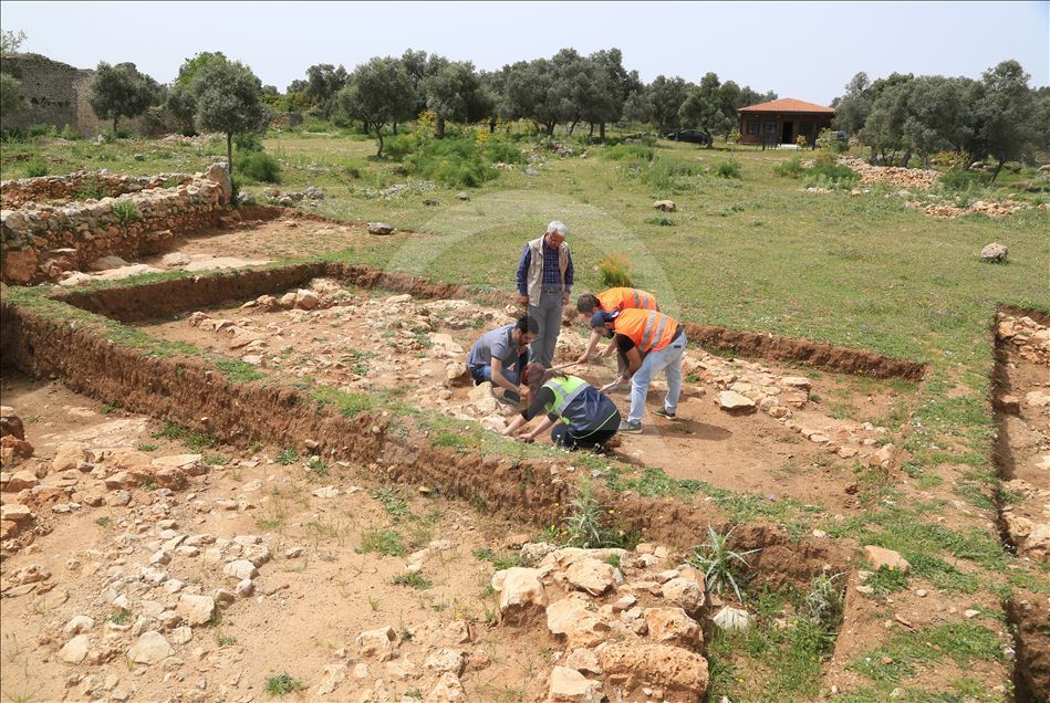 Beçin'deki yeni buluntular 700 yıl öncesine ışık tutuyor